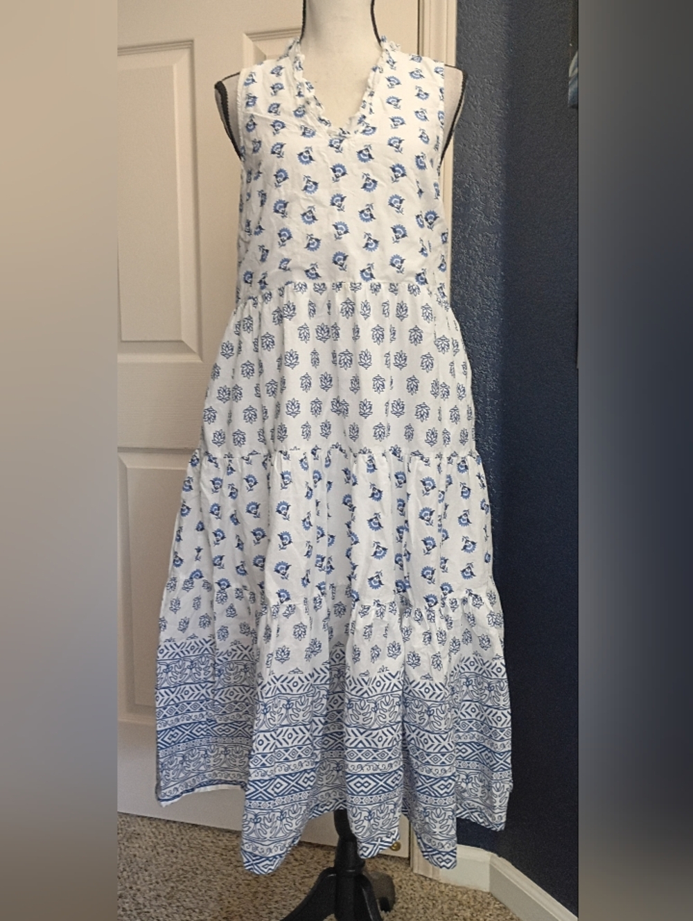 St. John's Bay White and Blue Sleeveless Tiered Maxi Dress